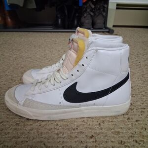 Nike Men's White and Black High-Top Sneakers